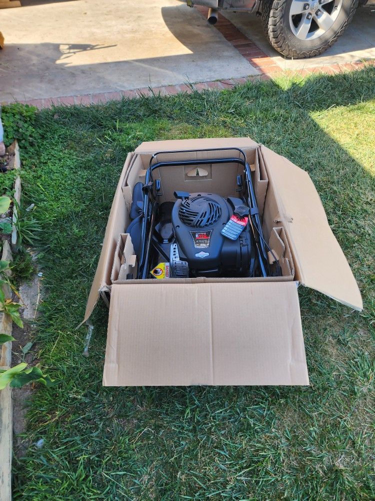 Murray Gas Lawn Mower No Bag $190