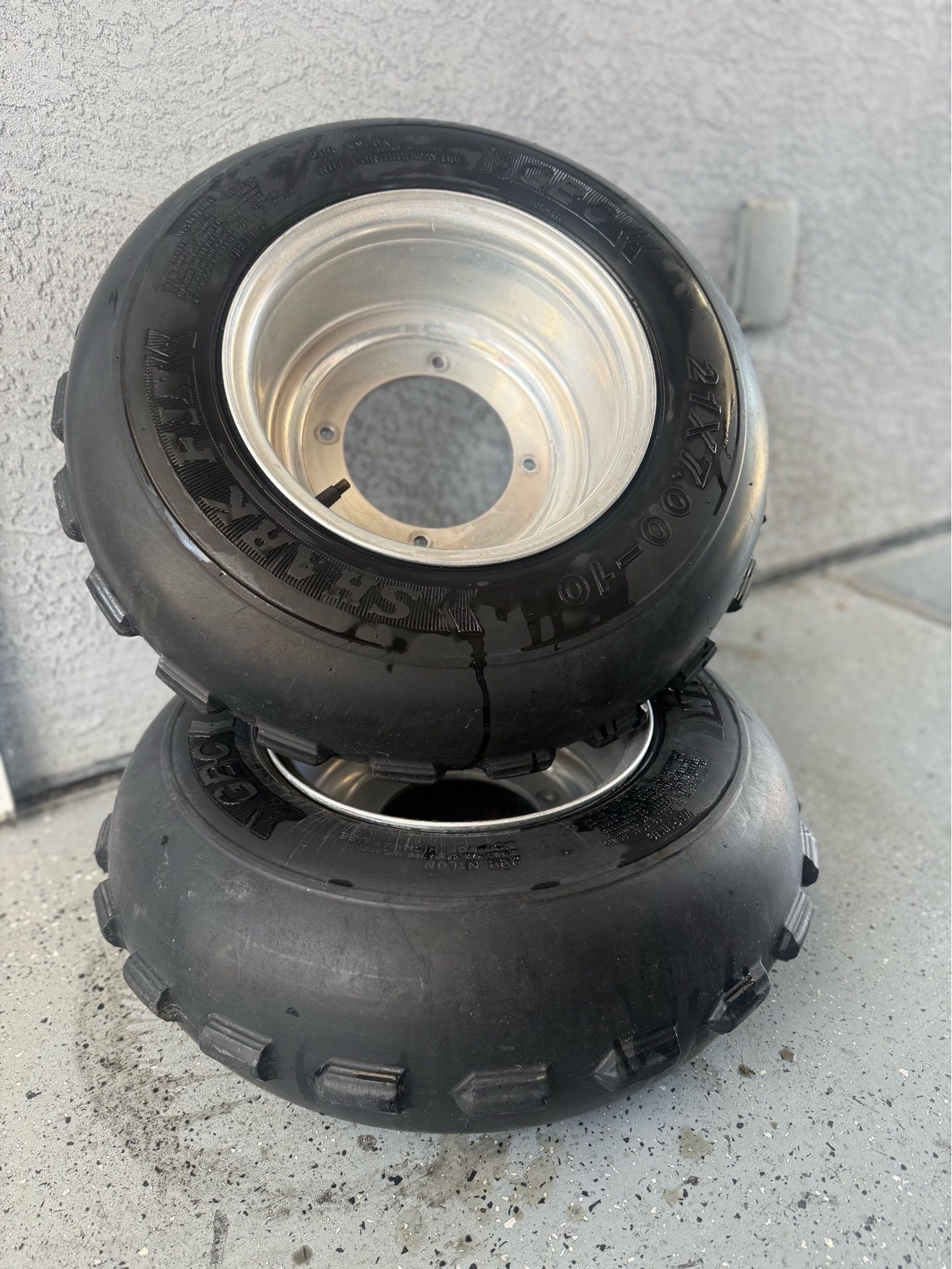 Yamaha front Sand Tires ( Shark Fin)