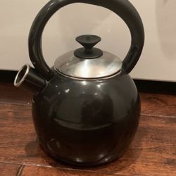 Tea Kettle from Copco- Black
