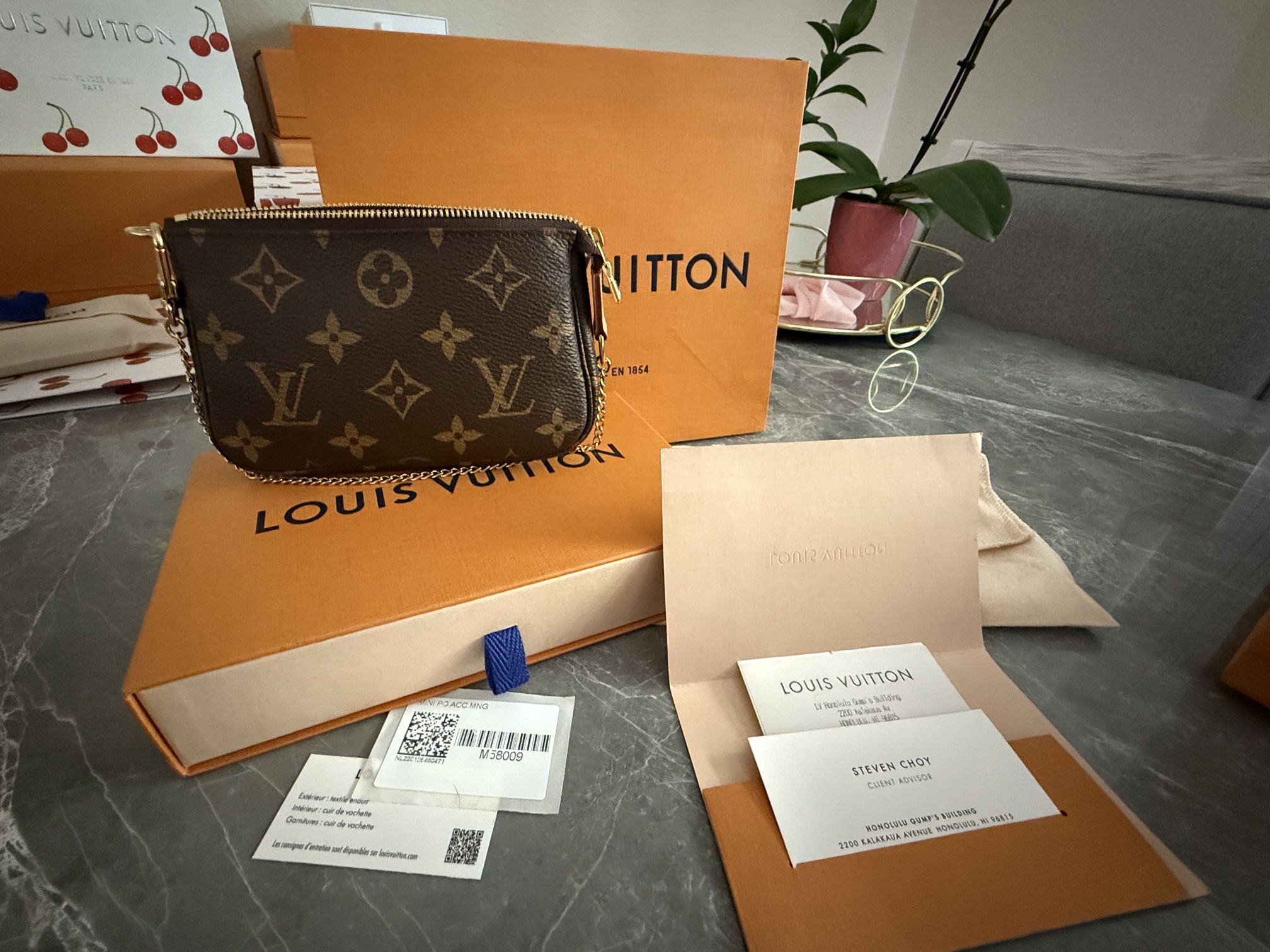 Louis Vuitton Mini Pochette Monogram 
