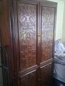 Henredon armoire antique furniture
