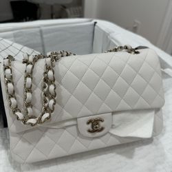 Chanel Classic White Caviar Medium