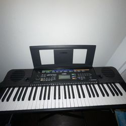 Yamaha Keyboard 