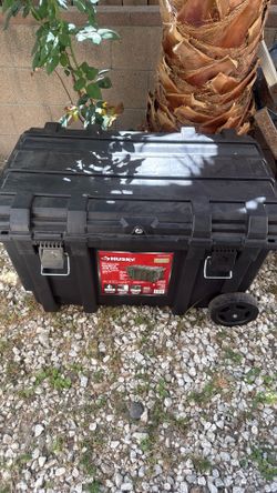 Husky Box