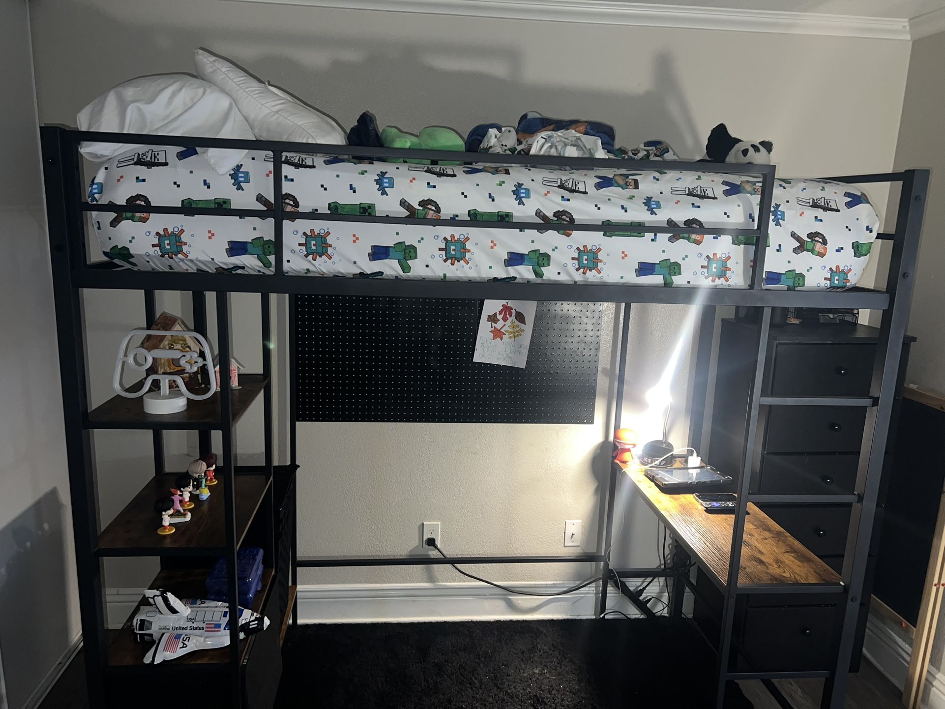 Bunkbed Fits Twin Mattress W/ Built In Desk