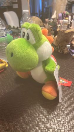 Universal Studios Super Nintendo World Yoshi Shoulder Pal Plush-Green