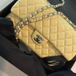 Chanel Flap pastel Yellow