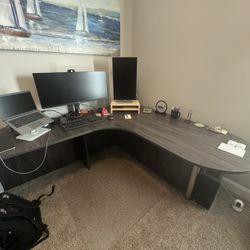 Work Desk