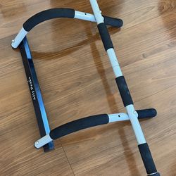 Pull Up Bar