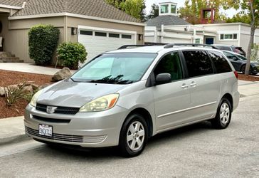 2005 Toyota Sienna