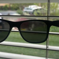 brand new rayban wayfayers