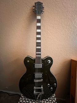 Gretsch G2622T Streamliner guitar