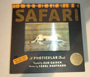 Safari A Photicular Book 
