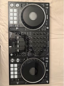 DDJ-1000SRT with original box + Protective Carrying Case