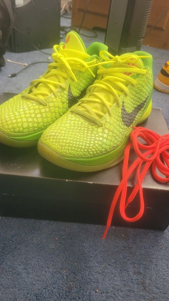 Kobe 6 Grinch