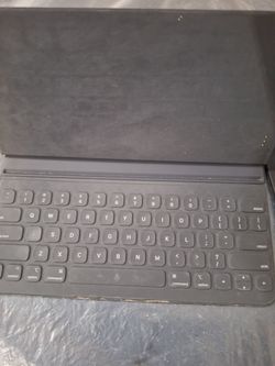 APPLE MAJIC KEYBOARD A2039