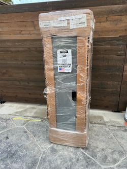 New single wide locker -medium gray standard by Tennsco asking $170 size 18x18x60