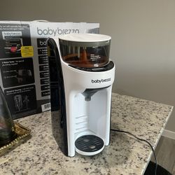 Baby Breeza Formula Maker $100 Firm