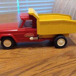 Vintage 1968 Tonka 9.5" Mini #1060 Red & Yellow Dump Truck #1