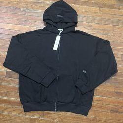 (NEW) Black Essentials Zip up
