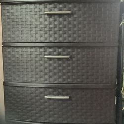 3 drawer plastic storage used