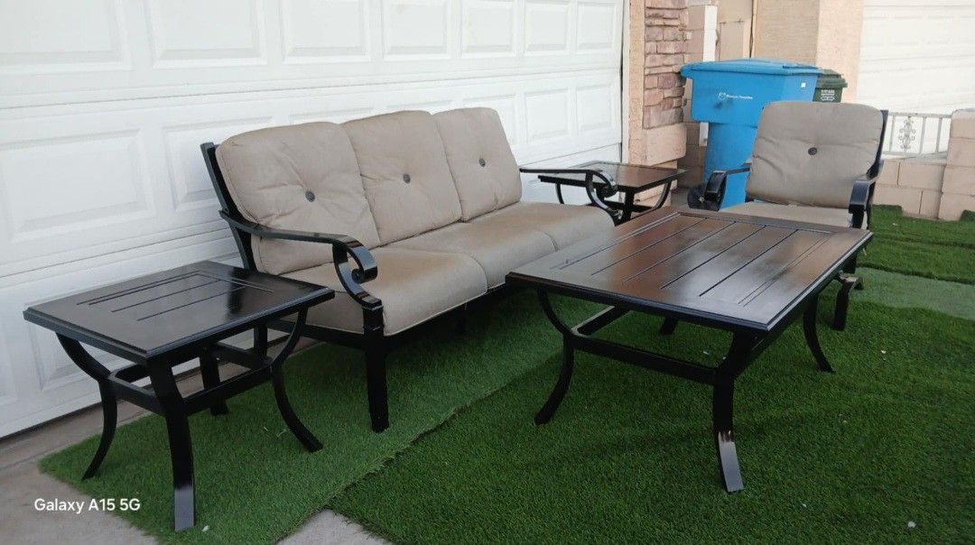 Patio Furniture Good Condition