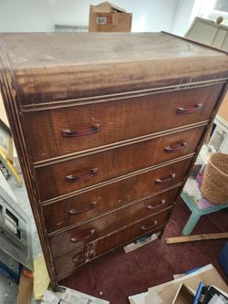 Dresser