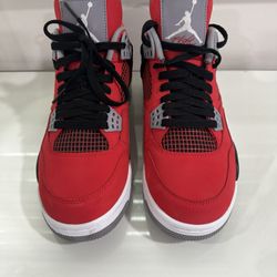 Air Jordan 4 Retro "Toro Bravo" Size 8 !!broken Heel Tag!!