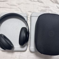 Wireless Beats Studio Pro 