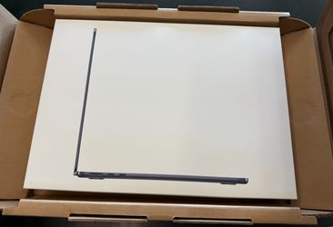 Brand New MacBook Air M5 15 inch