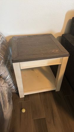 Bolanburg End Table