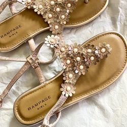 Rampage Girls Gold Sandal, Size 2