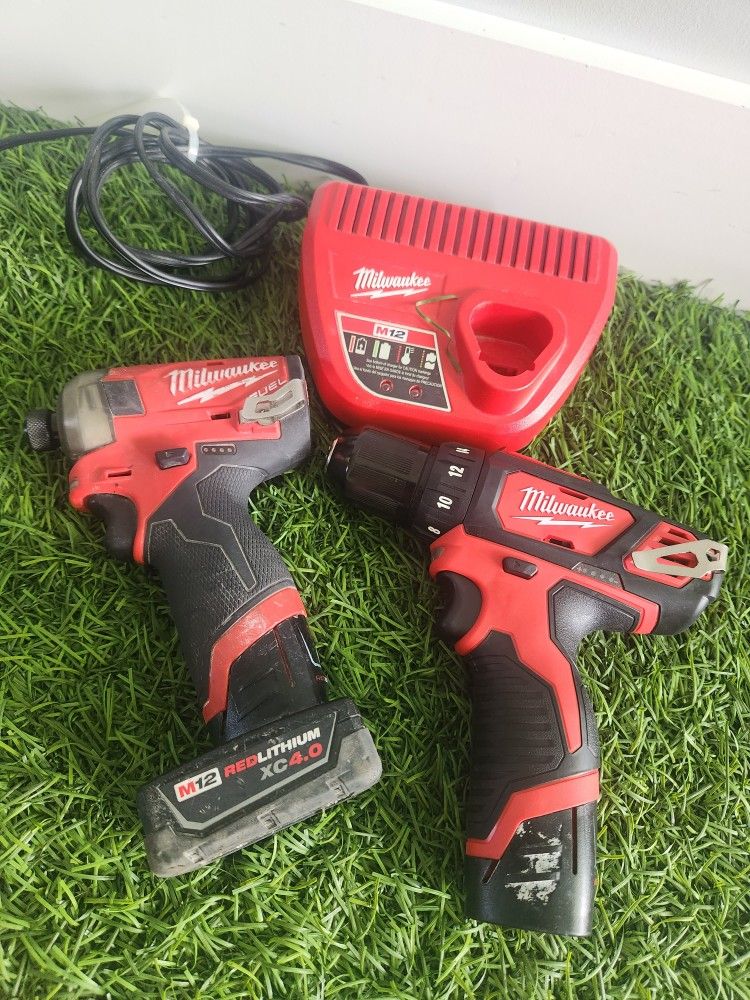 M12 FUEL 12 Volt Lithium Ion Brushless Cordless Hammer Drill and