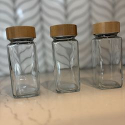 36 Spice Jars with 3 different labels to choose from