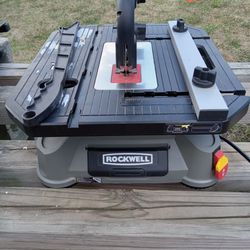 Rockwell BladeCenter Table Top Saw