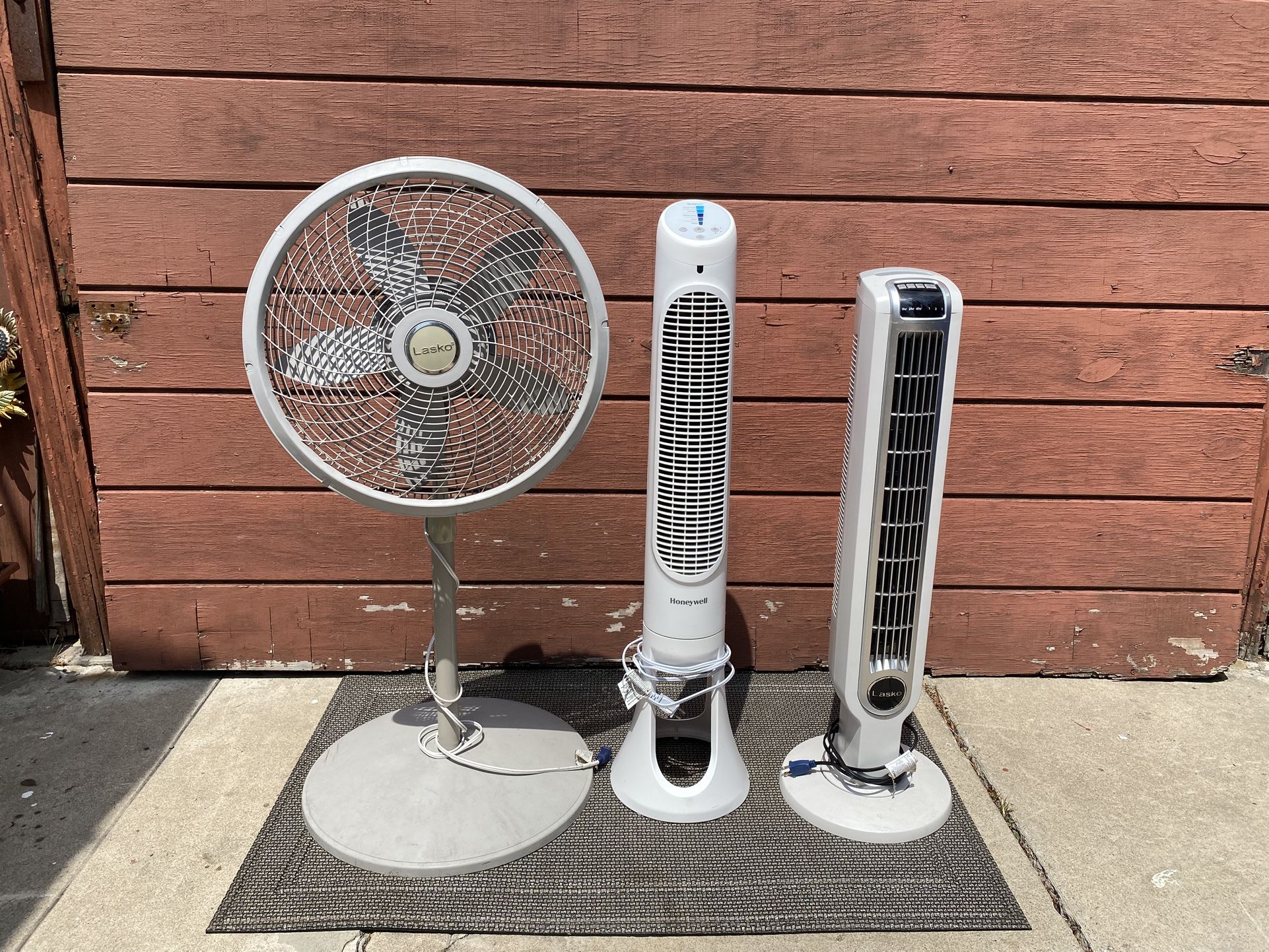Tower Fans (3) In Good Condition