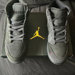 Air Jordan 1s 