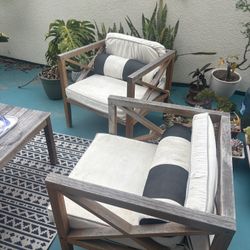 Outdoor Table and Chairs 