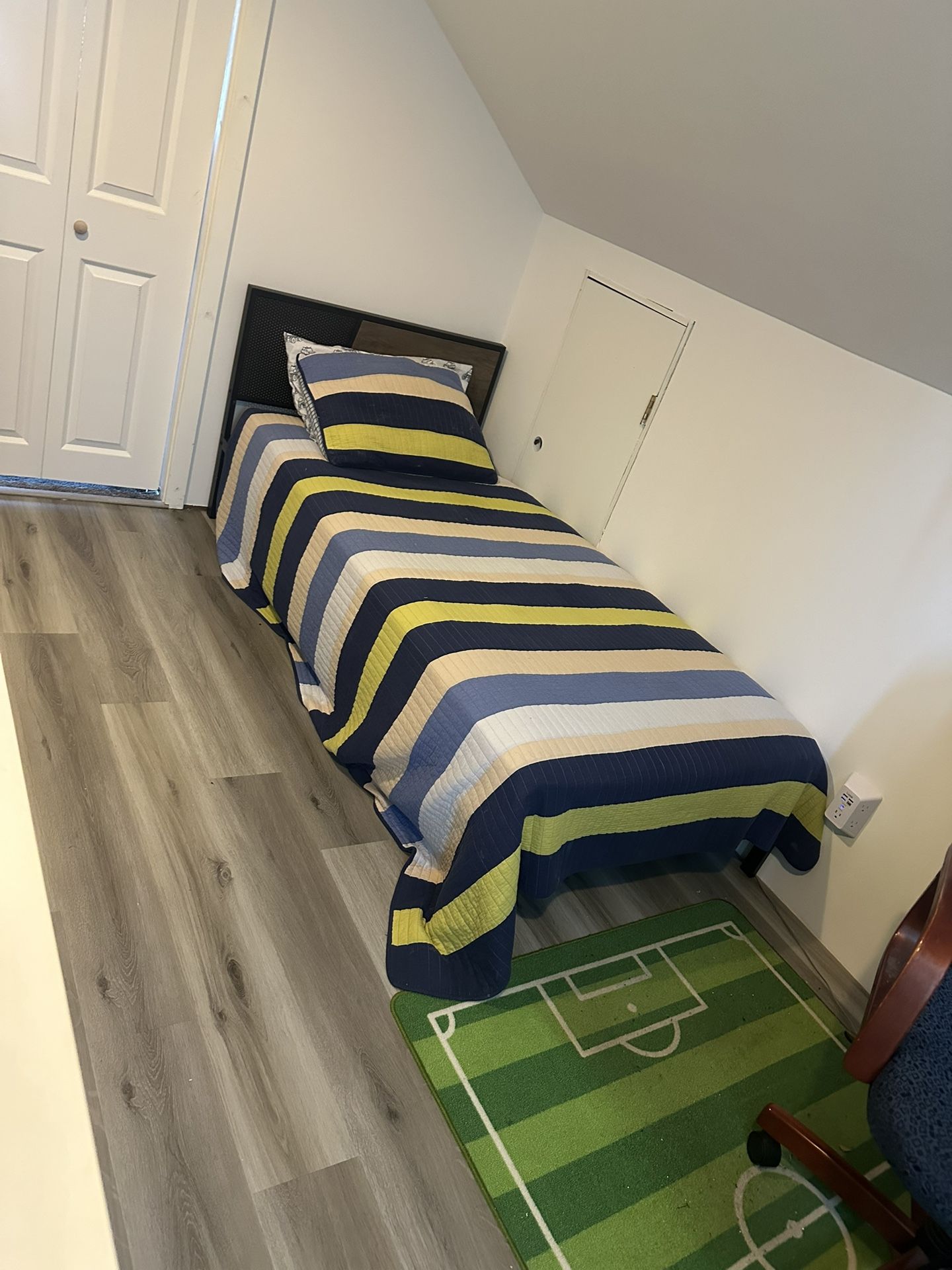 Twin Size Bed