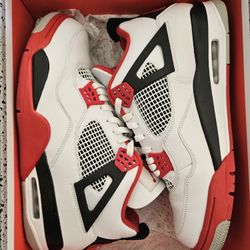 Jordan 4 Fire Red Size 13