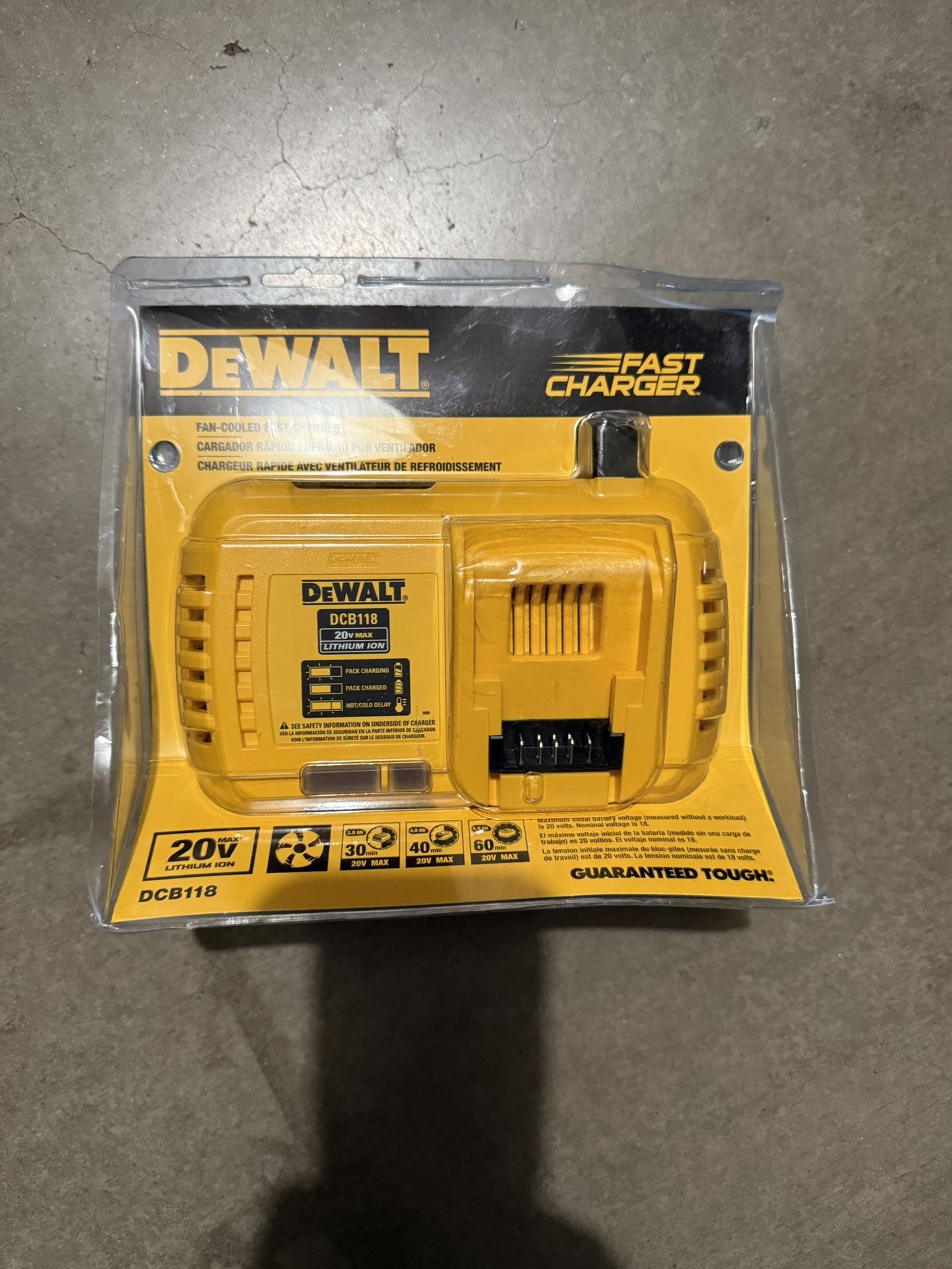 Dewalt Fast Charger DCB118