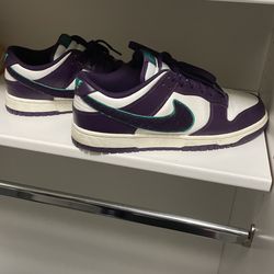 Nike Dunks Size 11