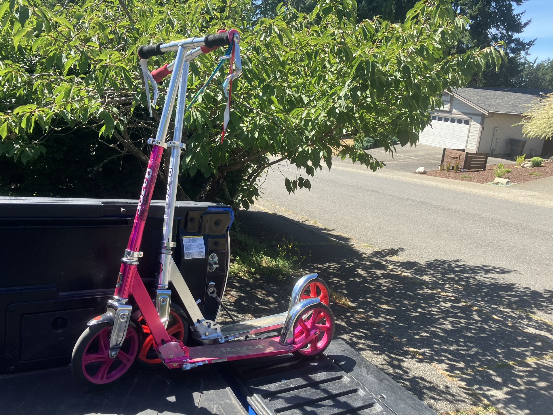 Child Kid Children Razor Scooter Skateboard Bike Trike Bicycle in Good Condition $25 Each