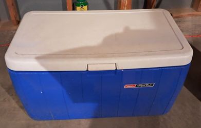 Coleman PolyLite Ice Chest / Cooler - Great Condition