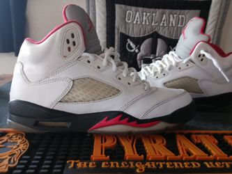 Size youth 6.5 " Jordan 5's" #retro#Jordan