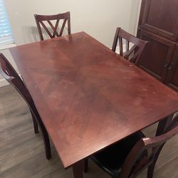 Kitchen table And Chairs