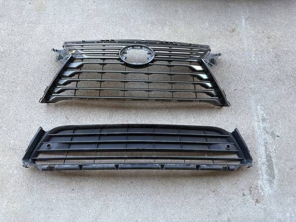 2016 thru 2020 Lexus RX350 RX450h upper and lower grill assembly