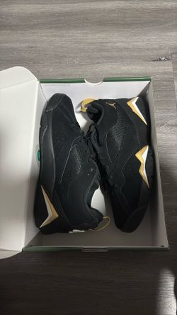 New sneakers size 10