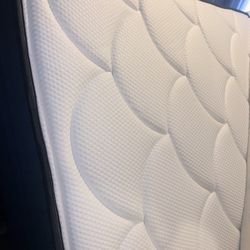 DreamCloud hybrid premier