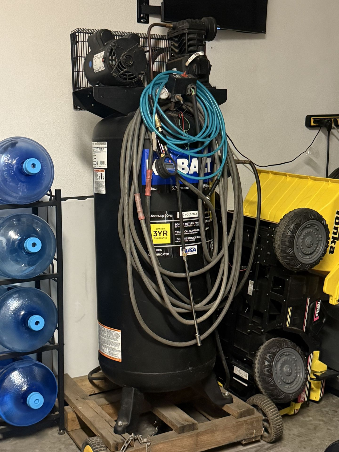 60 gallon compressor Kobalt 